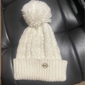 MICHAEL Kors Cream/White Beanie With Pom Pom